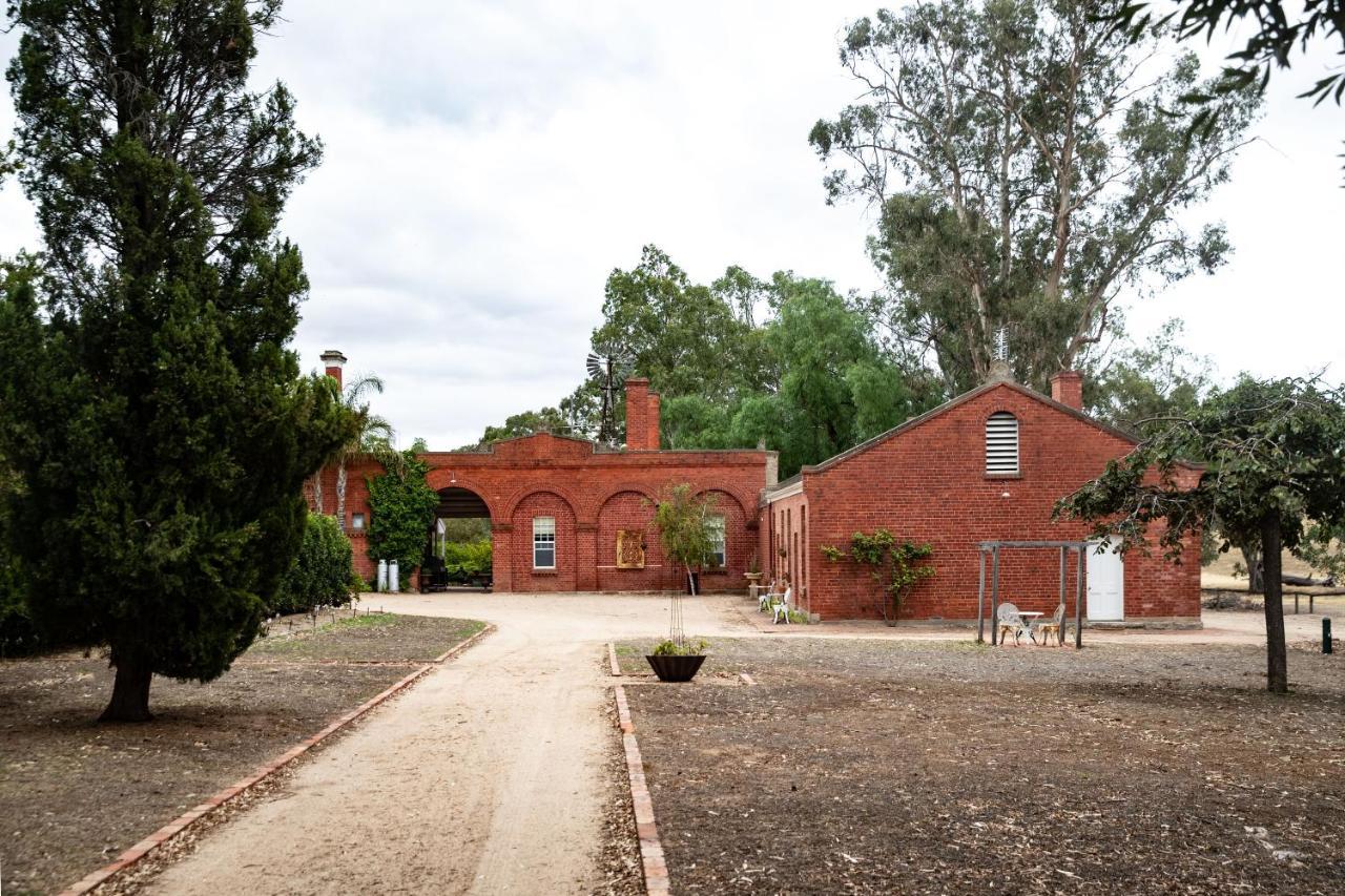 Ravenswood Homestead Exterior photo